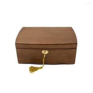 Smyckespåsar arrangör Box Wood Necklace Ring Ear Studs Pendant Storage Case Portable Bedroom Gift Packaging Container