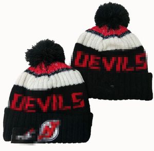 Erkek Caps Devils Beanies New Jersey Beanie Şapkaları 32 Takımın Tümü Örtü Kelepçeli Pom Çizgili Kenar Hattı Sıcak ABD Kolej Spor Örgü Şapka Kapağı Kadınlar için