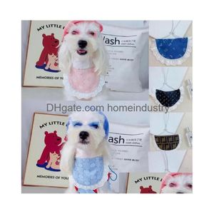 Lettere di marca di moda Ricamo Pet Asciugamani saliva Abbigliamento per cani Bandane di lusso 8 colori Fascino di personalità Teddy Bldog Triangolo Goccia Del Dhzsg