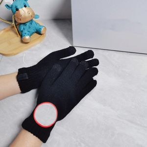 Gloves Designer Glove Man Woman Knitted Winter Five Fingers Gloves Fashion Couples Students Keep warm Full Finger Mittens Soft