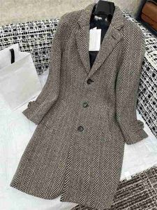 Women's Trench Coat Designer 24 Early Spring New Classic Style Polo Collar Button Design Woolen HerringBone Coat Long Dytd