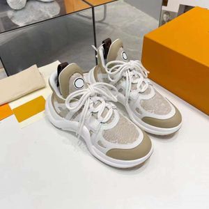 Yyarchlight Sneakers Buty Designer Buty oddychające łuki Mężczyźni dżins z gładkimi skórzanymi trampkami Buty platformowe 08