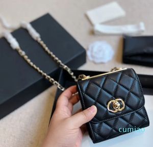 Klasik moda mini çantalar lüks tasarımcı çanta çanta omuz çantaları cüzdan cüzdan cüzdan crossbody zincirleri