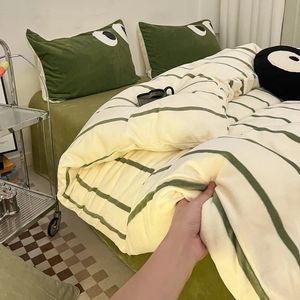 Bedding sets Bedding Set Fluffy For Winter Green Stripe Warm Milk Velvet Bed Sheet Set housse de couette Single/Queen/King Bedding Bed Sets 231110