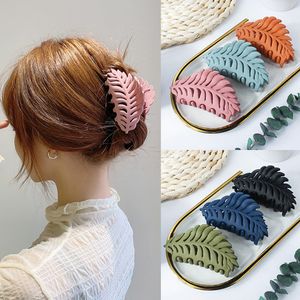 Koreanska nytt Big Big Leaf Hair Claw Ribbon Clip för kvinnor Matt Akryl Barrettes Solid Color Hairn Still Ins Simple Headwear Accessories 2062