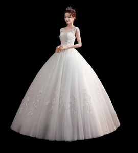 2024 elegante abito da sposa con scollo tondo di ottima qualità con perline fatte a mano, abito da ballo nuziale con pizzo lussuoso ed elegante