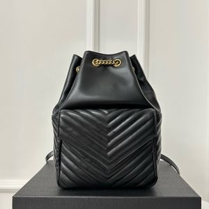 classic V shaped backpack fashion quilted heart leather luxury designer handbag large capacity travel casual top lady bucket bag Fully handcrafted stitching totes