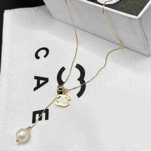 Pendant Necklaces designer Womnes Gd Plated Pearl Necklace New Luxury Gift Boutique Chain Youth Style Fashion Jewelry Stainless Steel Corless High Quality P7XX