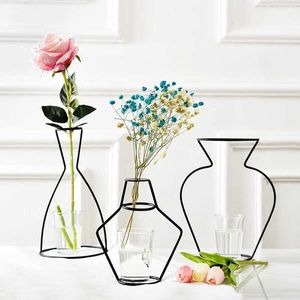 Vases 1Pcs Black Iron Line Flowers Vase Retro Metal Flower Pot Basket Plant Holder For Home Garden Decor Wedding Decor Iron Vase Gifts P230411