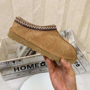 Womens Tazz Chinelos Tasman Boot Ug Designer Botas Mostarda Semente Castanha Homens Slip-on Sapatos Camurça Lã Inverno Pele De Carneiro Clássico Ultra Plano Baixo Uggs