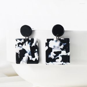 Dangle Earrings WYBU Acetate Fiber Plate Marble Pattern Square Pendant Drop Earring For Women Black White Glossiness Light Ear Jewelry