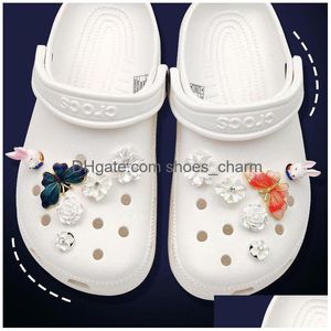 Shoe Parts Accessories Bunny Butterfly Flowers Es Charms Designer Diy Shoes Decaration For Croc Jibbi Clogs Kids Boys Women Girls Dhzuy