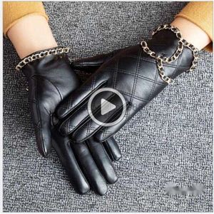 Designer läder halvfinger handskar kvinnors fårskinn motorcykelhandskar som läcker fingrar korta vår och höst tunn sektion d6tp