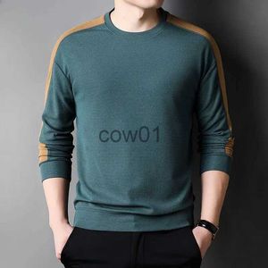 T-shirt da uomo Moda Uomo Manica lunga T-shirt lavorata a maglia Coreano Streetwear Business Primavera Autunno Nuovo girocollo Casual Abbigliamento maschile Top 2023 J231111