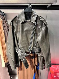 Kvinnor läder vårhöst streetwear moto cyklist kort pu kappa kvinnor mode vintage lapel dragkedja faux jacka med bälte