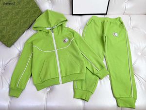 Baby Tracksuit Autumn Two Piece Set Kids Designer Kläder Storlek 100-160 Emerald Green dragkedja Huvjacka och byxor HP