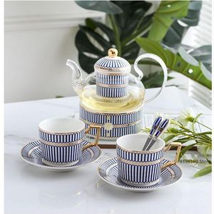 Tazze Piattini Teiera in stile europeo Bone China Set di piattini per tazza di caffè Dipinto a mano in ceramica a righe per tè pomeridiano inglese295D