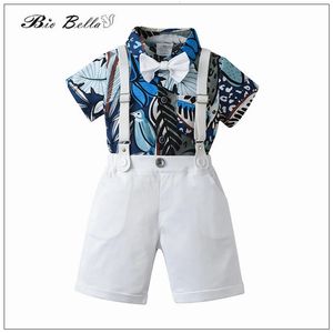 Kleidung Sets Kinder Jungen Sommer Kleidung Strand Formale Gentleman Party Weihnachten 2024 Frühling Outfits T-shirt Hosen Gürtel Hals Infantil Kostüm anzug 231110