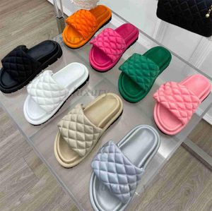 Designer Pool Pillow Slippers Women Comfort Mules Fashion Smooth Calfskin Slippers Nylon Wide Strap Filled Printed Leather Sunset Flat Sandals