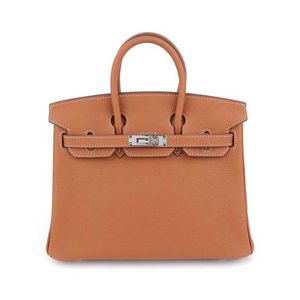 Bolsa genuína de platina em couro Tote Fio de cera de costura completo feminino Todo hardware de aço Togo Tower Layer Cowhide Bolsa Street Trend