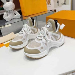 Yyarchlight Sneakers Buty Designer Buty Oddychające łuki Mężczyźni dżins z gładkimi skórzanymi trampkami moda platforma platformowa 07