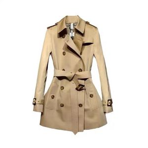 Trench da donna 2023Primavera e autunno Giacca a vento britannica medio corto Spettacolo sottile piccolo cappotto alla moda