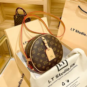 Yuvarlak çantalar Tote Luxuries Tasarımcı Kadın Çanta Omuz Torbası Çanta Çanta Debriyajları Çanta Kamera Çantası Kek Omuz Crossbody Çantalar Kadın Haberci Çanta Tohum