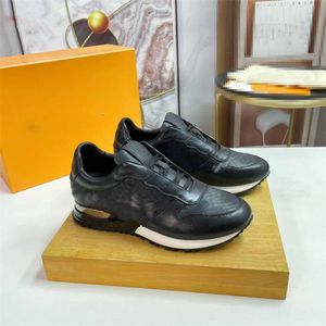 Luxury Designer Casual Shoes New Men's Black Runaway Sneaker Eclipse Shoes Best Quality Leather Black White Run Away Bluetranslucent Sneaker Mens Size With Box