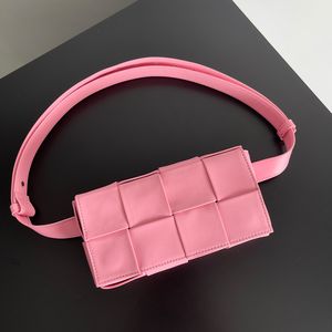 Designer Belt Bag 18cm Luxury Midjeväska 10A Mirror Quality Lambskin Chest Bag Sticking Leather Crossbody Bag med Box B09V
