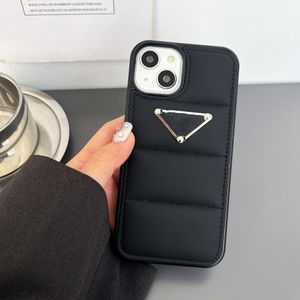 Projektant mody w dół płaszcz kurtki iPhone iPhone za 11 12 13 14 15 plus Pro Max Indywidualność dla iPhone Case Puffy