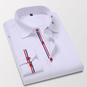 Men's Casual Shirts Quality Men's Long Sleeve Oxford Striped Casual Shirt Front Patch Regular-fit Button down Collar Thick Work Shirts 230411