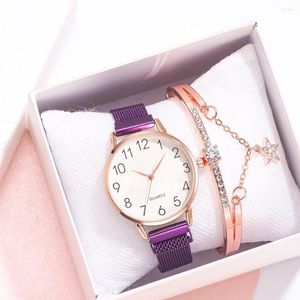 Avogadas de pulseira Quartz Mulheres pequenas e delicadas European Beauty Bracelet Casual Watch Suit de luxo Relógios elegantes
