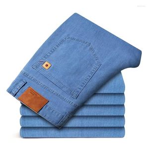 Jeans masculinos 2023 Primavera masculino Homens de jeans fino de jeans azul claro Cores masculinas calças soltas Tamanho leve casual 4