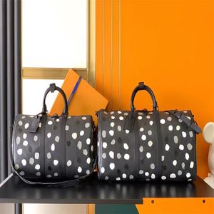 الآن حقيبة مصممة Luxuryc Handbags Edition Duffle Bag Classic All-Black Cowhide Luggage for Men Leather Leather Pags Women Crossbody Totes Totes Totes