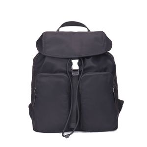Siyah naylon tasarımcı sırt çantaları kadınlar için lüks sırt çantaları erkekler için seyahat tasarımcısı arka paketler kadın sırt çantası moda açık unisex satchels adam çift omuz çanta