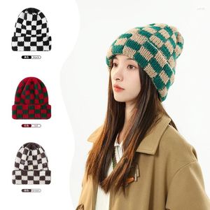 Береты, японские корейские зимние клетчатые шапочки Skullies, вязаная шапка для женщин, капюшон Ins Y2k, тяжелая теплая повседневная кепка