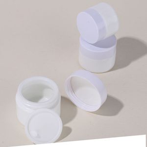 Упаковочные кремовые бутылки 15 г 30 г 50 г бело -стеклянную банку с белой крышкой внутренней прокладки