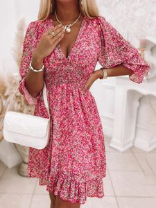 Casual Dresses for Women Sexy V-neck Midi Bohemian Print Short-sleeved Floral with A Nipped-in Waist Pullover 230412