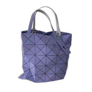 Bolsas de mão Isseymiyake Bolsas de grife estilo de vida bolsa feminina nova 6 cores de grade para unhas bolsa de diamante geométrica bolsa para laser portátil com um ombro para fora grande capacidade