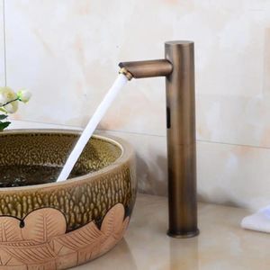 Torneiras de pia do banheiro Sensor automático Torneira de água Misturador de mãos livres Torneiras de lavagem