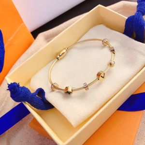 Gold Bangle Bracelet Luxury Women Men Fashion Presbyopia Stainless Steel Bracelets Cuff Party Wedding Accessories Wristband Valentine's Day Jewelry Gifts S011