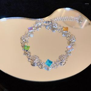 Charme-Armbänder arbeiten buntes quadratisches Kristallblumen-Armband für Frauen-Mädchen-luxuriösen süßen Handschmucksachen modischen Goth-Aussage-Großverkauf um