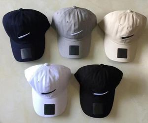 QC nowo przybyły czapka baseballowa mody dla unisex swobodne litery sportowe nowe produkty Sunshade Hat Osobowość prosta kapelusz C1022