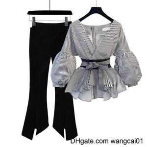 wangcai01 Pantaloni a due pezzi da donna Primavera Estate 2 pezzi Abiti da donna Camicetta Seve con lanterna a righe con fiocco + Set di pantaloni Seve svasati neri