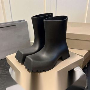 Stivali da pioggia stampati in 3D uomo donna stivaletti corti scarpe firmate classico stivaletto casual con suola spessa irregolare con tacco alto