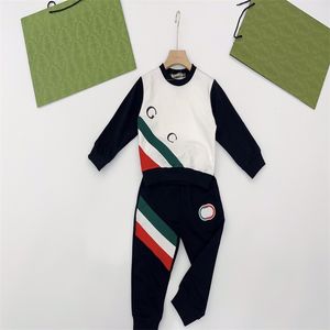 autunno e inverno designer giacca con cerniera cucita per bambini lettera di marca abbigliamento sportivo abbigliamento per bambini di alta qualità taglia 90 cm-150 cm q7