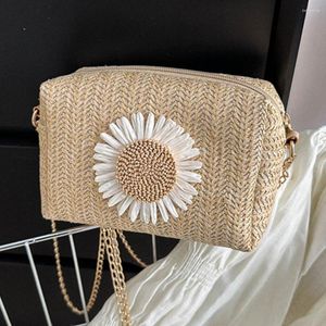 Kvällspåsar kvinnor liten tusensköna påse halm handväskor handvävd blommig spetsar på sommarstrand damer axel crossbody handväska kvinnlig