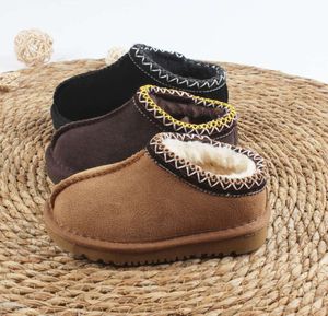 Pantofole per bambini Tasman per bambini uggies treccia Sandali Tazz Scarpe per bambini Ciabatte in pelliccia di castagno Pelle di pecora Shearling Classic Ultra Mini Boot Ciabatte invernali Scarpe australia b329