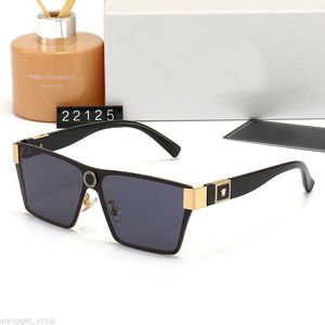 Moda dos óculos policiais SQIARE Sem moldura Vintage Mens Sunglasses Gradiente Cinza Blue Mirror Polarização Designer de polarização de óculos Dirigindo UV400 com vidro