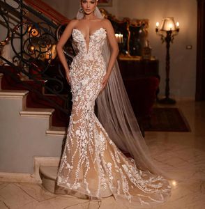 Elegant Mermaid Wedding Dresses Sleeveless V Neck Appliques Sequins Beaded Ruffles 3D Lace Flowers Lace-up Floor Length Bridal Gowns Custom Made abiti da sposa